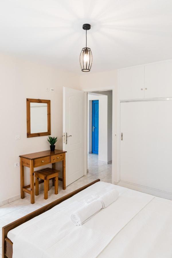 Alexandros Apartments Nydri ภายนอก รูปภาพ